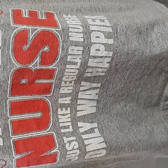 Fruit of the Loom retired nurse grey tee shirt Rosie the Riveter size Large - Picture 4 of 10